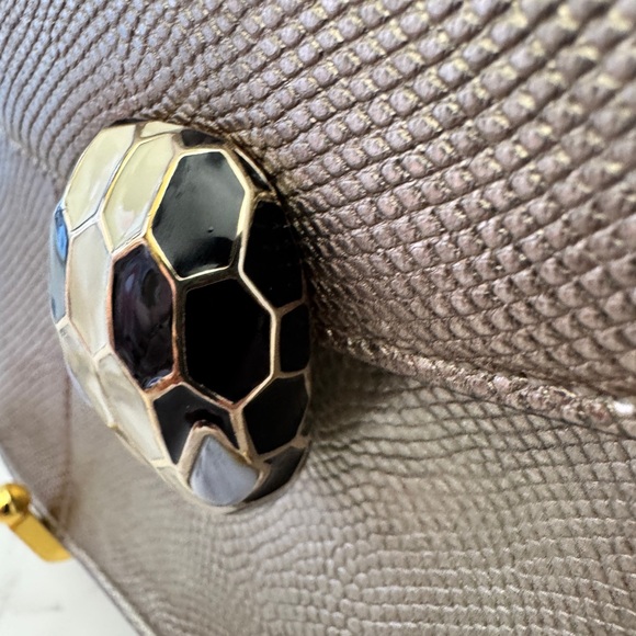 Bvlgari Serpenti Limited Edition Forever Bag in metallic leather. - Picture 3 of 15